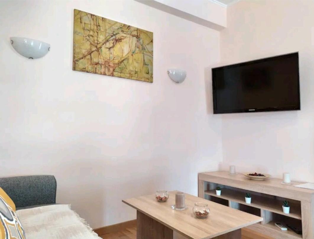 Stylish -Modern Apartment Heart Of Marousi 雅典 外观 照片